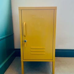 locker