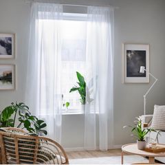 Sheer curtain