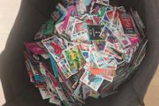 Nearly 3000 football cards