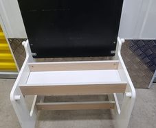 Kids desk