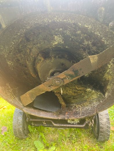 Petrol lawn mower