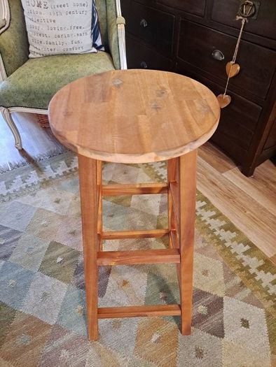 Island/Bar Stools