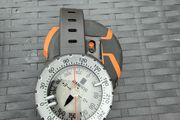 scuba diving compass