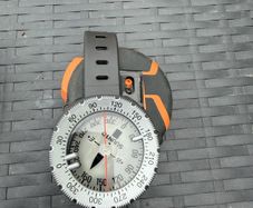 scuba diving compass