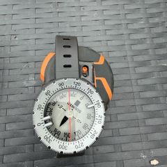 scuba diving compass