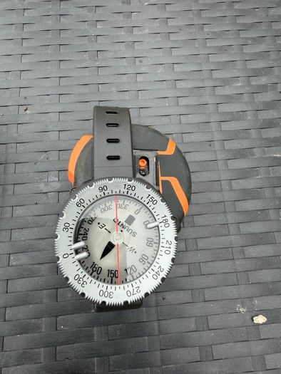 scuba diving compass