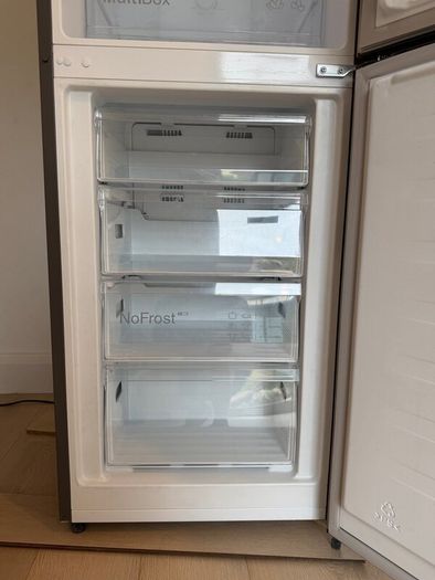 Bosch Serie 2 NoFrost Fridge Freezer  KGN27NLFAG