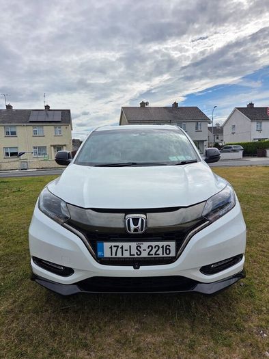 Honda Vezel RS 2017 low mileage excellent conditio