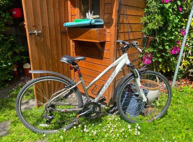 Carrera Crossfire One Hybrid Bike