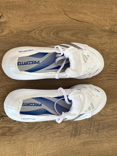 Predator boots size 7