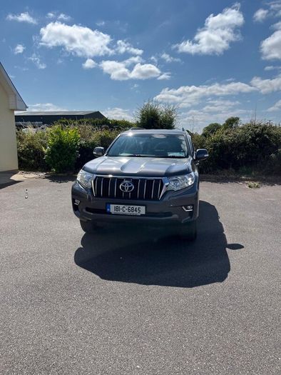 Business Class Land Cruiser