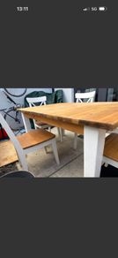 dinig table