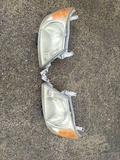 Toyota Hilux Head Lamps