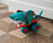 Adventure force chomp and cruise shark.