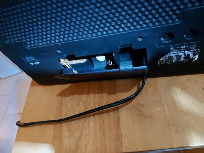 Vintage Radio and Tape Player-Recorder, everything working great and in excellent condition