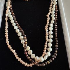 Vintage pearl necklace
