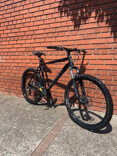 carrera vengeance mountain bike