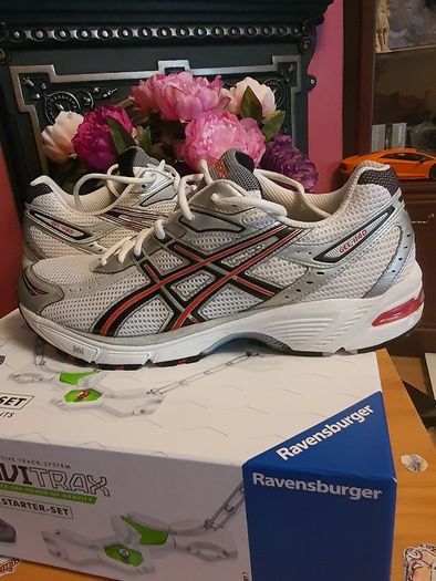 Oasics runners
