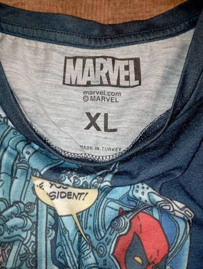 Deadpool graphic t shirt size XL