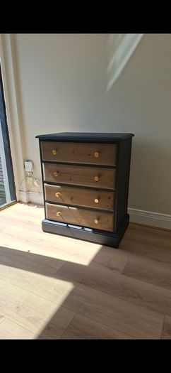 Rustic 4 Drawer Solid Wood Chest of Drawers