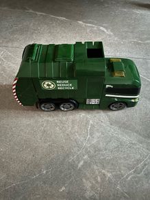 Super wheelz garbage truck