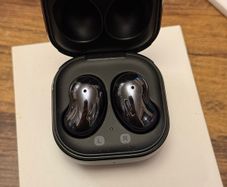 Samsung Buds AKG Live