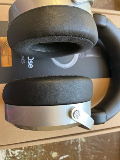 HIFIMAN HE400se Planar Magnetic Headphones