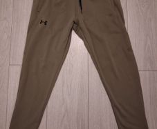 Under armour bottoms