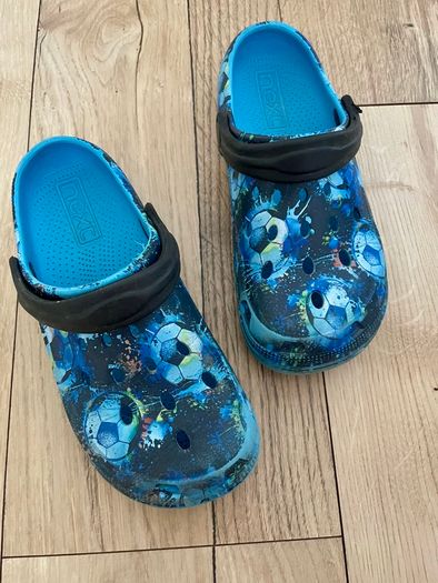 Boys clogs next size uk 2