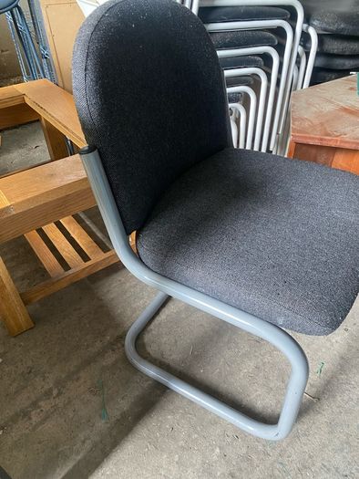 Free stools & chairs