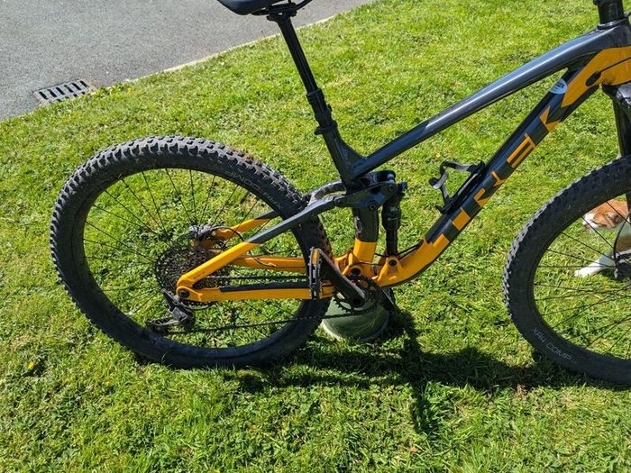 Trek Full Susp MTB 2023