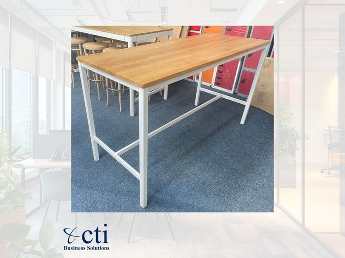 High Table & 8 High Chairs - Grade A