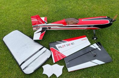 RC Airplane - Pilot RC Edge 330sc