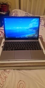 Quad-Core Ultrabook 8GB/256GB NVME WIN11 laptop