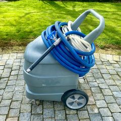 Ecolab 25 Gallon wet / Dry Foam Cleaning Unit