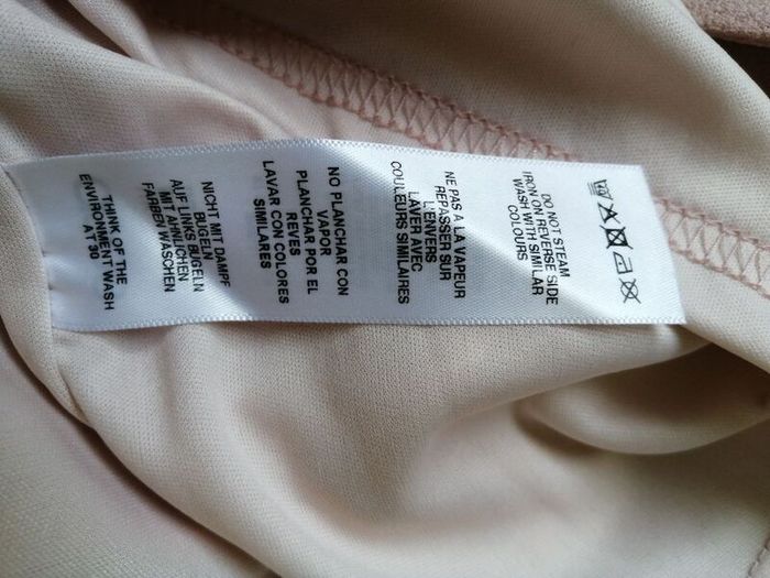 BNWT ASOS Wiggle Dress in Blush
