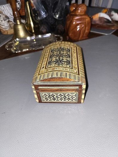 Trinket box