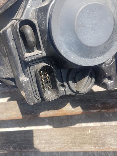 vw Golf headlight