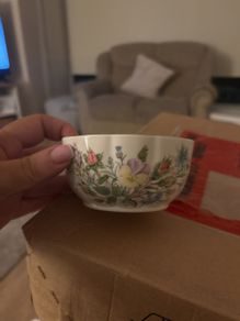 Aynsley small bowl in good condition