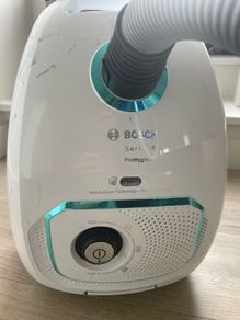 Bosch Vacuum Cleaner Set
