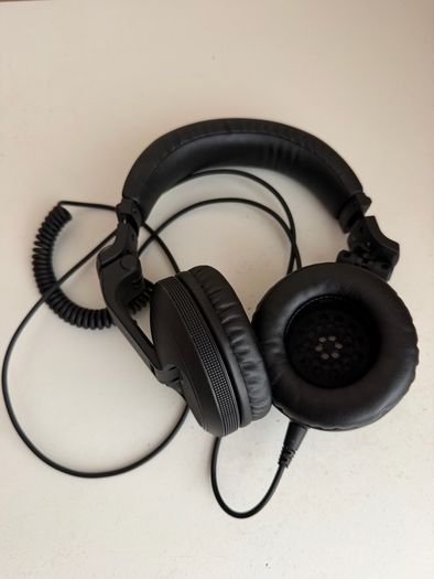 Pioneer DDJ 400 & Pioneer DJ headphones