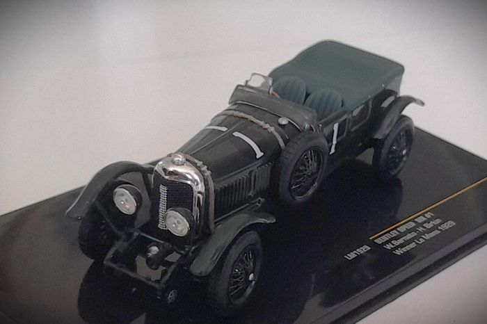 Diecast Model Le Mans Winning Bentley Le Mans 1929 1st - IXO 1:43