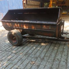 Dung spreader