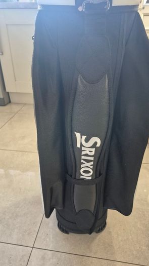 Mizuno JPX 923 Hot Metal irons and Sirxon Bag
