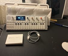 Op-1 Field Teenage engineering