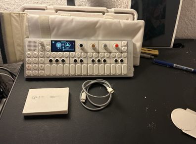 Op-1 Field Teenage engineering
