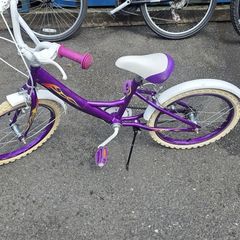 18inch Girls Bike   Purple and White  Like New