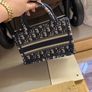 handbag Image 3