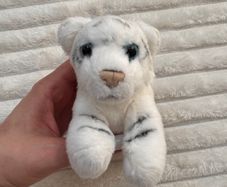 Ark Toys Premier Collection White Tiger Soft Plush approx. 14cm. Used Please see photos
