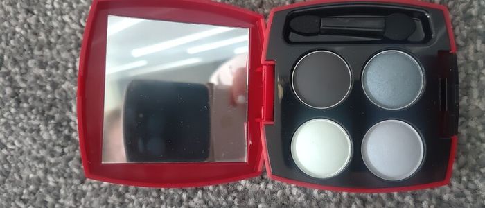 New Avon little red dress eyeshadow